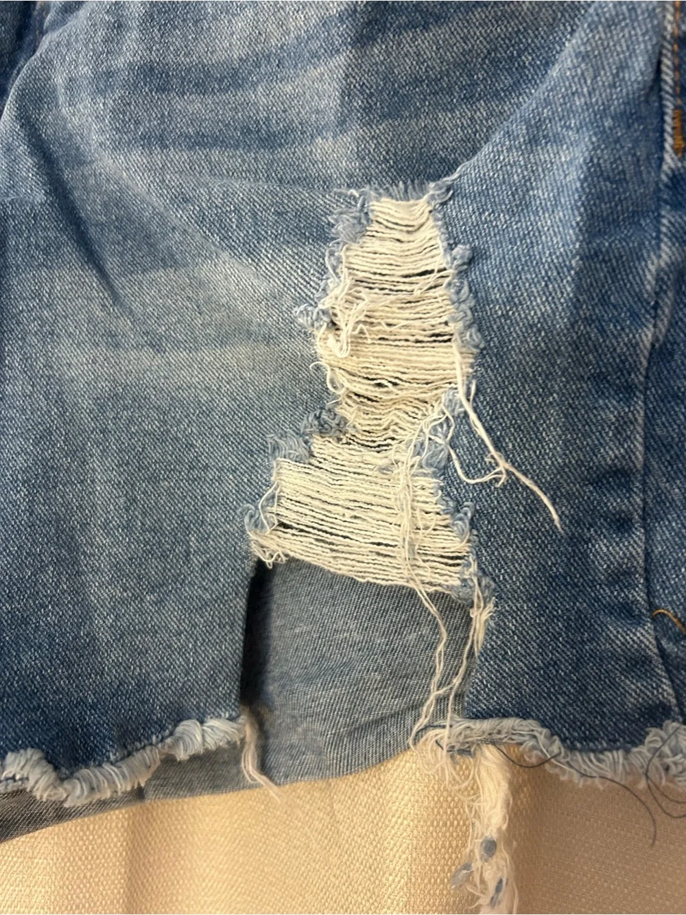 Sofia Jeans by Sofia Vergara Lila Distressed Denim Cutoff Shorts Blue Size 12
